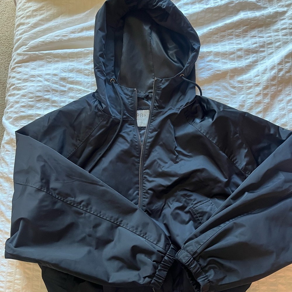 Abercrombie & Fitch Black Cropped Windbreaker Jacket